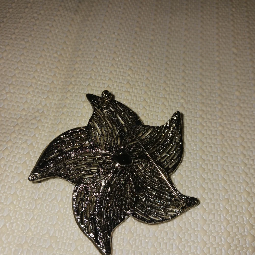 Vintage Blue and Silver Floral Brooch